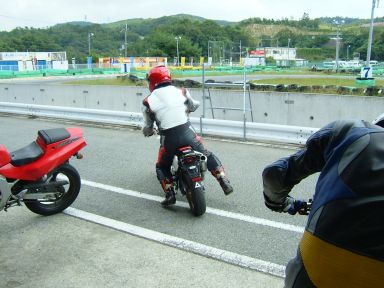 DSCF1082.JPG - 36,597BYTES