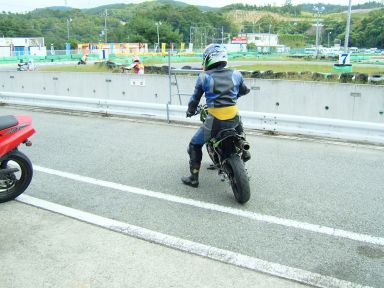 DSCF1083.JPG - 36,553BYTES