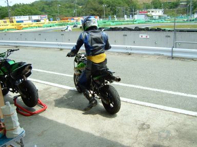 DSCF1184.JPG - 37,618BYTES
